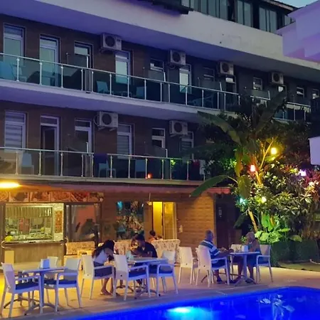Hotel Alis *