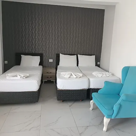 Alis Hotel *