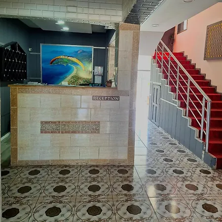 Alis Hotel *