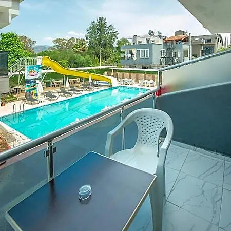 Alis Hotel 2*