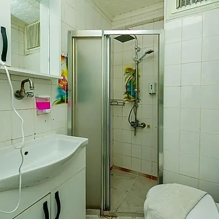 Hotel Alis 2*